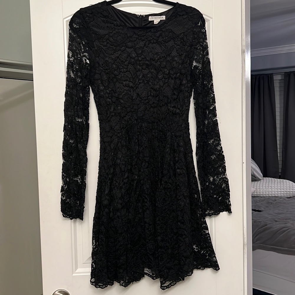 Small Loveriche Lace Boutique Dress With Lining